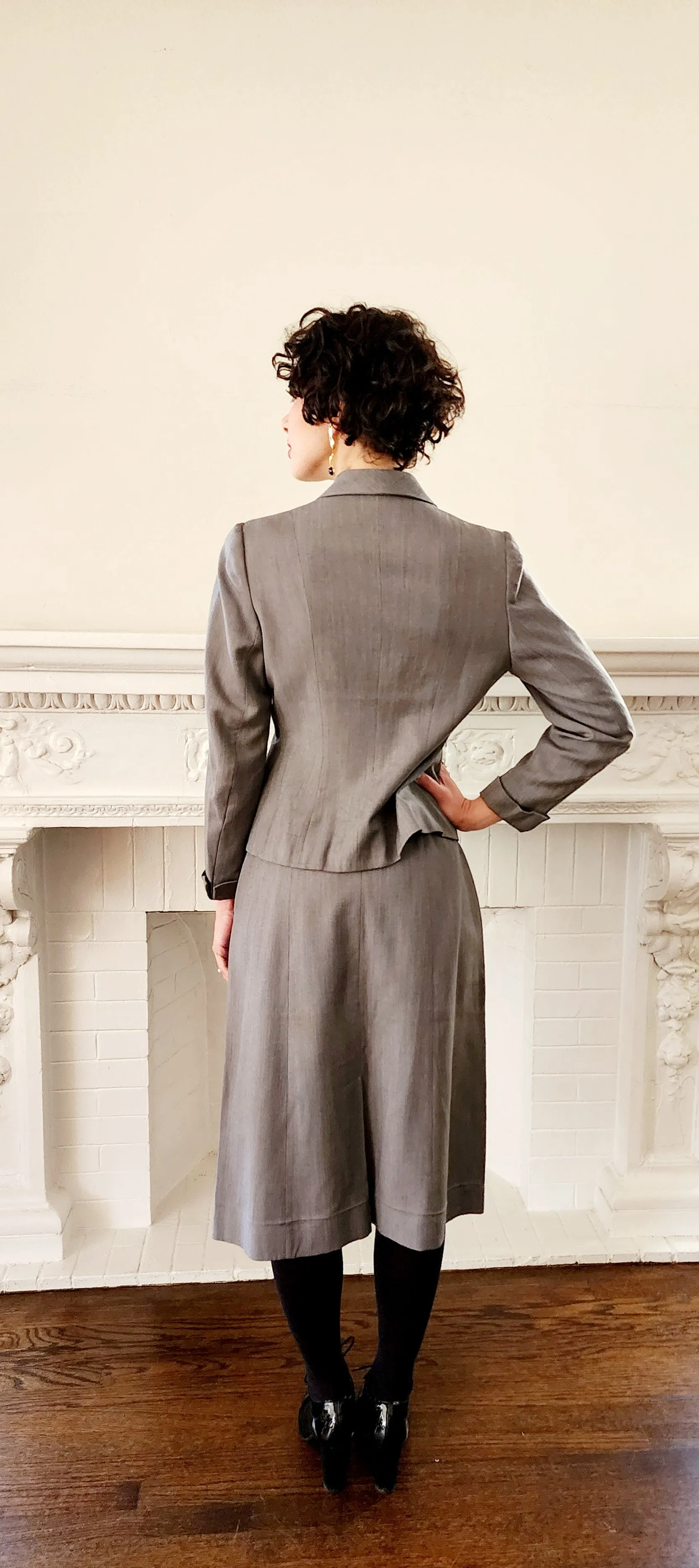 1940s Gray Wool Skirt Suit Blazer & Skirt Ensemble
