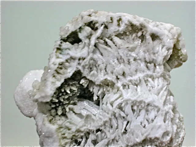Barite after Celestite, attr. Rosiclare Level, Ozark-Mahoning Company, Cave-in-Rock District Southern Illinois, Mined ca. 1960s - 1970s, Fowler Collection, Miniature 4.5 x 4.5 x 6.5 cm, $125. Online 07/08. SOLD.