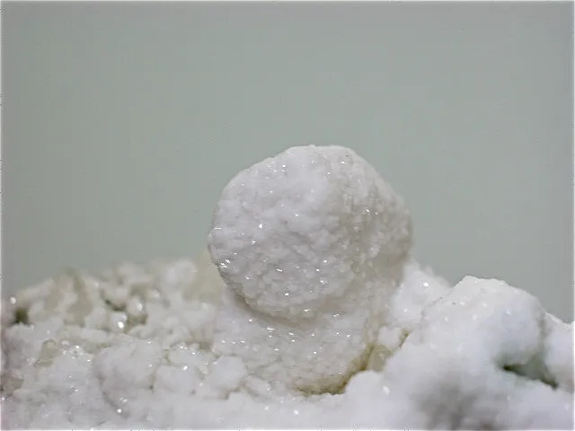 Barite after Celestite, attr. Rosiclare Level, Ozark-Mahoning Company, Cave-in-Rock District Southern Illinois, Mined ca. 1960s - 1970s, Fowler Collection, Miniature 4.5 x 4.5 x 6.5 cm, $125. Online 07/08. SOLD.