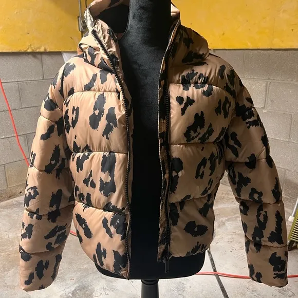 Calvin Klein leopard print puffer