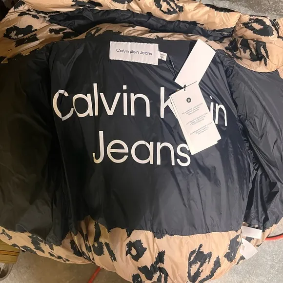 Calvin Klein leopard print puffer