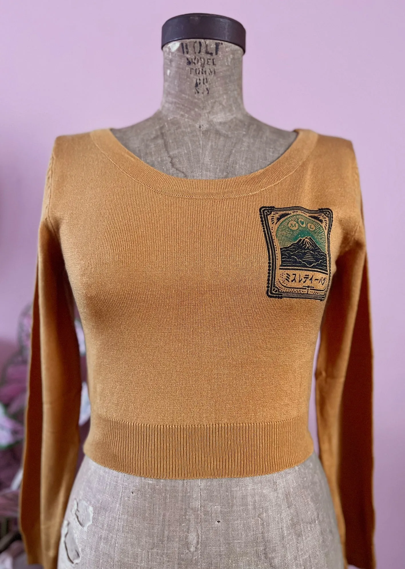 CAT MONSTERS CROP TOP LONG SLEEVE SWEATER*MUSTARD