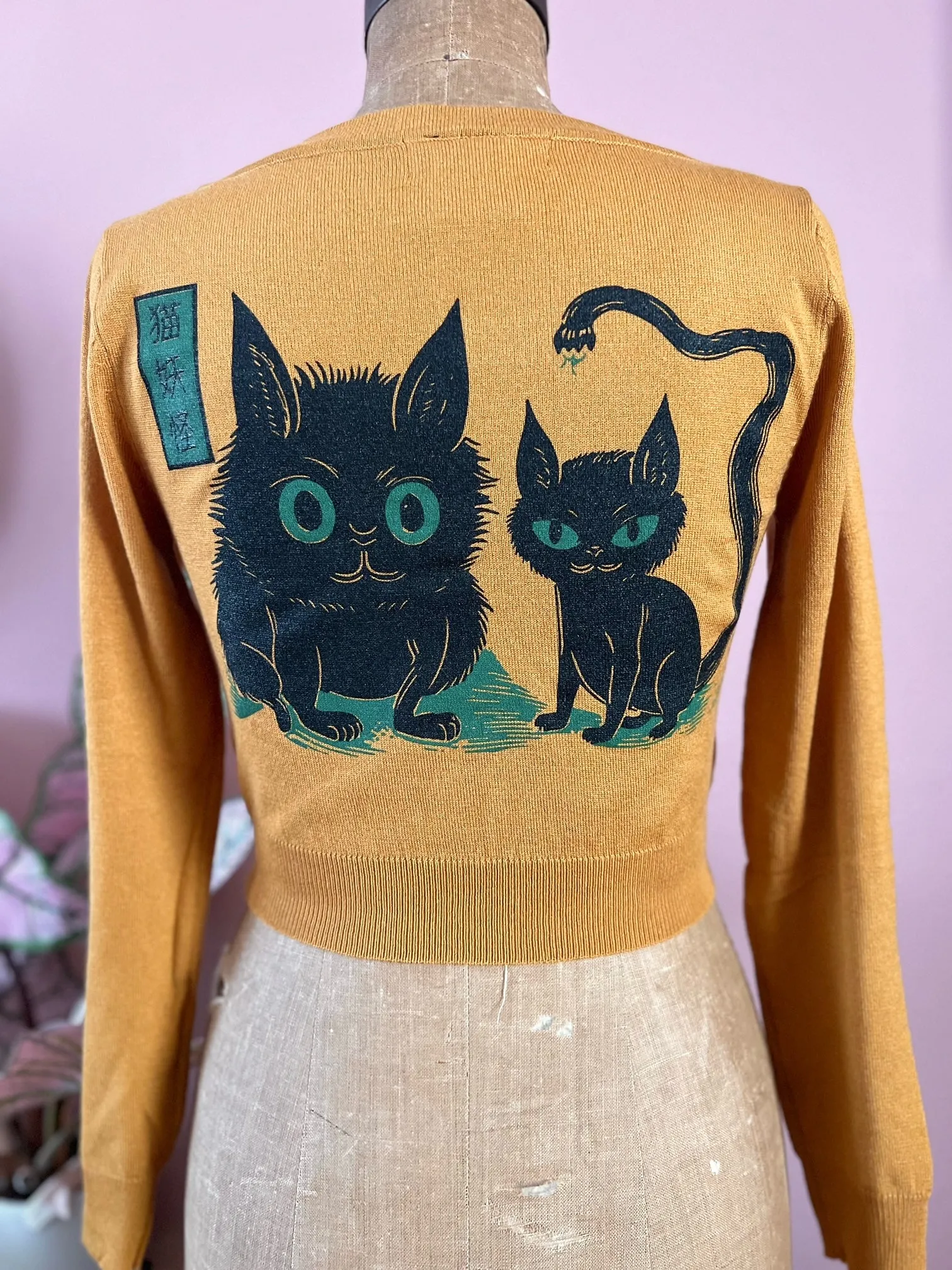 CAT MONSTERS CROP TOP LONG SLEEVE SWEATER*MUSTARD