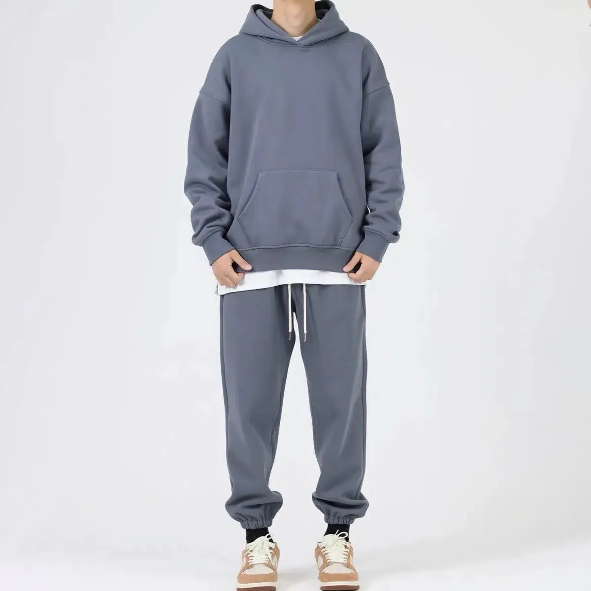 Classic-fit Hoodie with Front Pocket