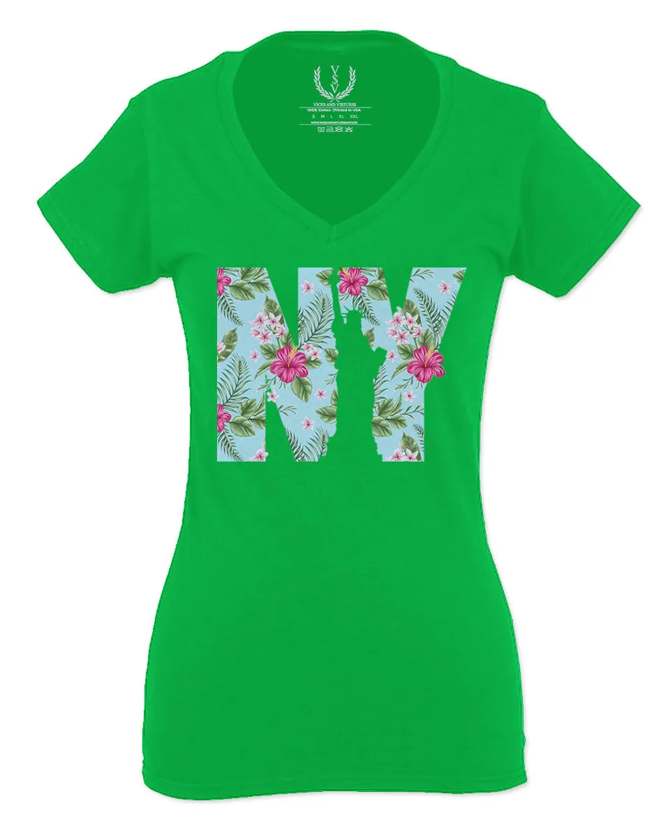 Cool New York Gift Liberty Statue Nyc Floral Beach Summer Vacation Palm For Women V neck fitted T Shirt