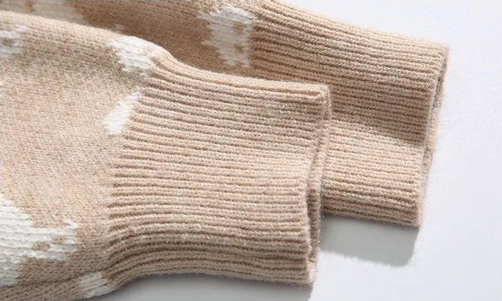 Cozy Jumper Featuring a Cat Design and Ringer Details