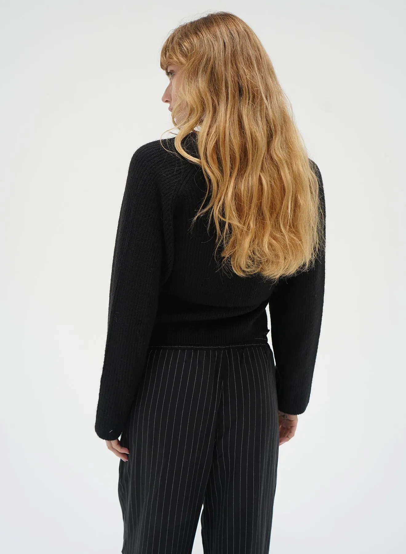 Ean Shrug Sweater Set in Black