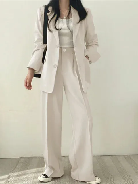 Fashionable Women's Tweed Suit