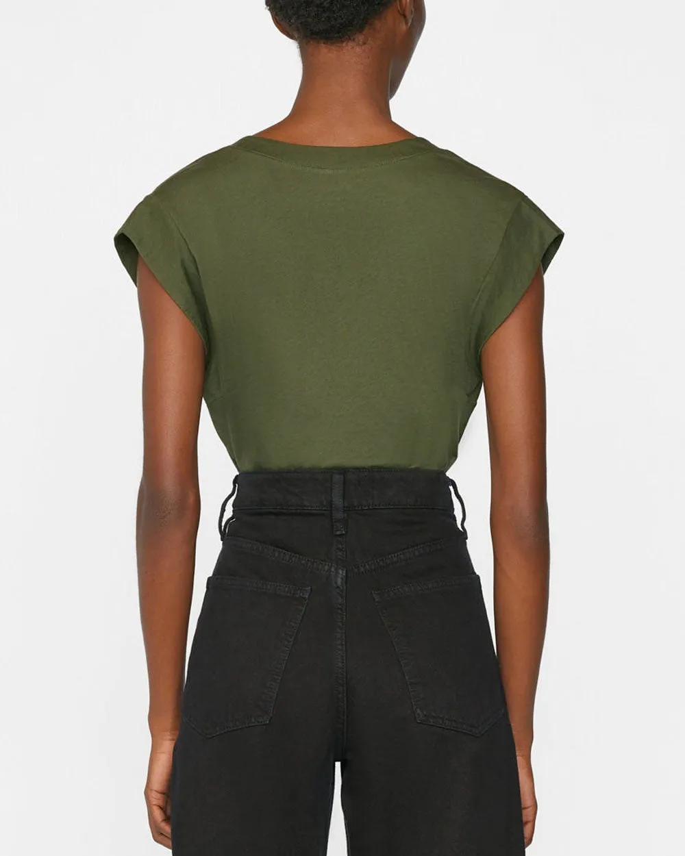 Fatigue Le High Rise V Neck Tee