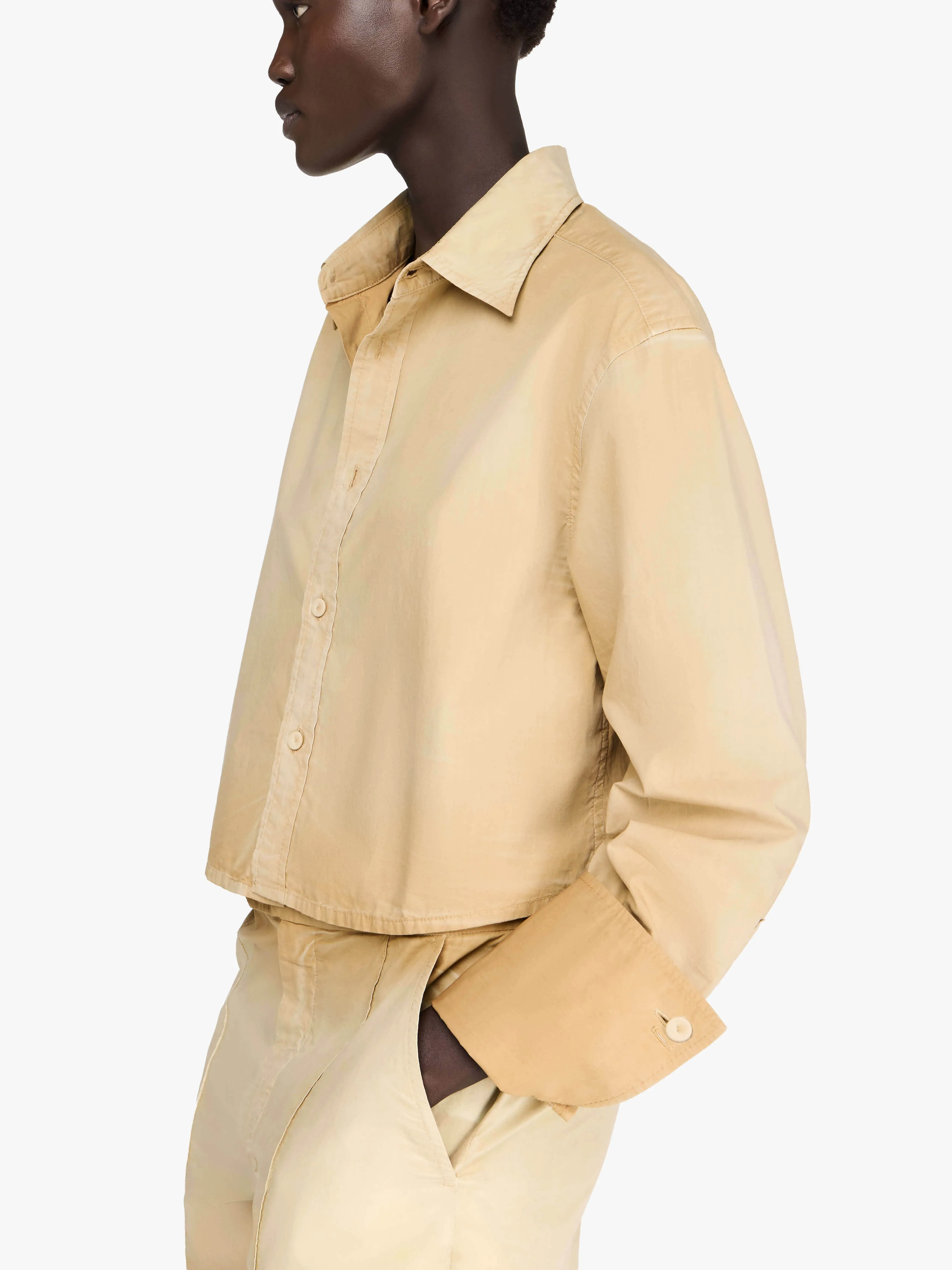 GARMENT DYED CROPPED SHIRT