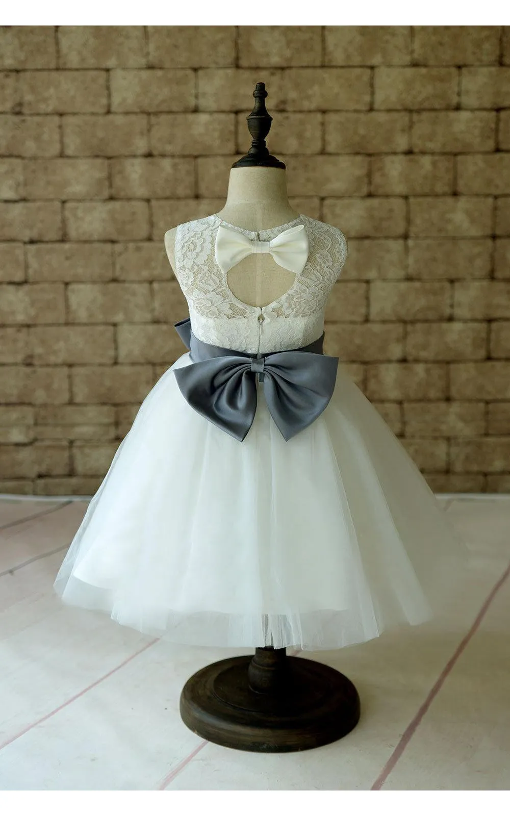 Ivory Lace Tulle Flower Girl Dress With Sash and Bow-ET_401640
