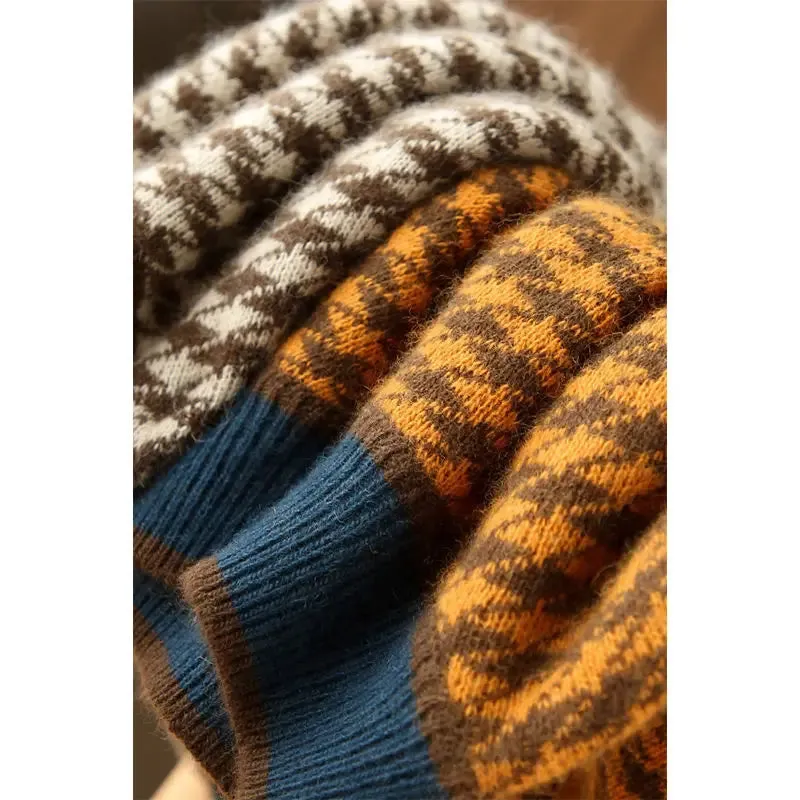 JORDAN | VINTAGE KNITTED SWEATER