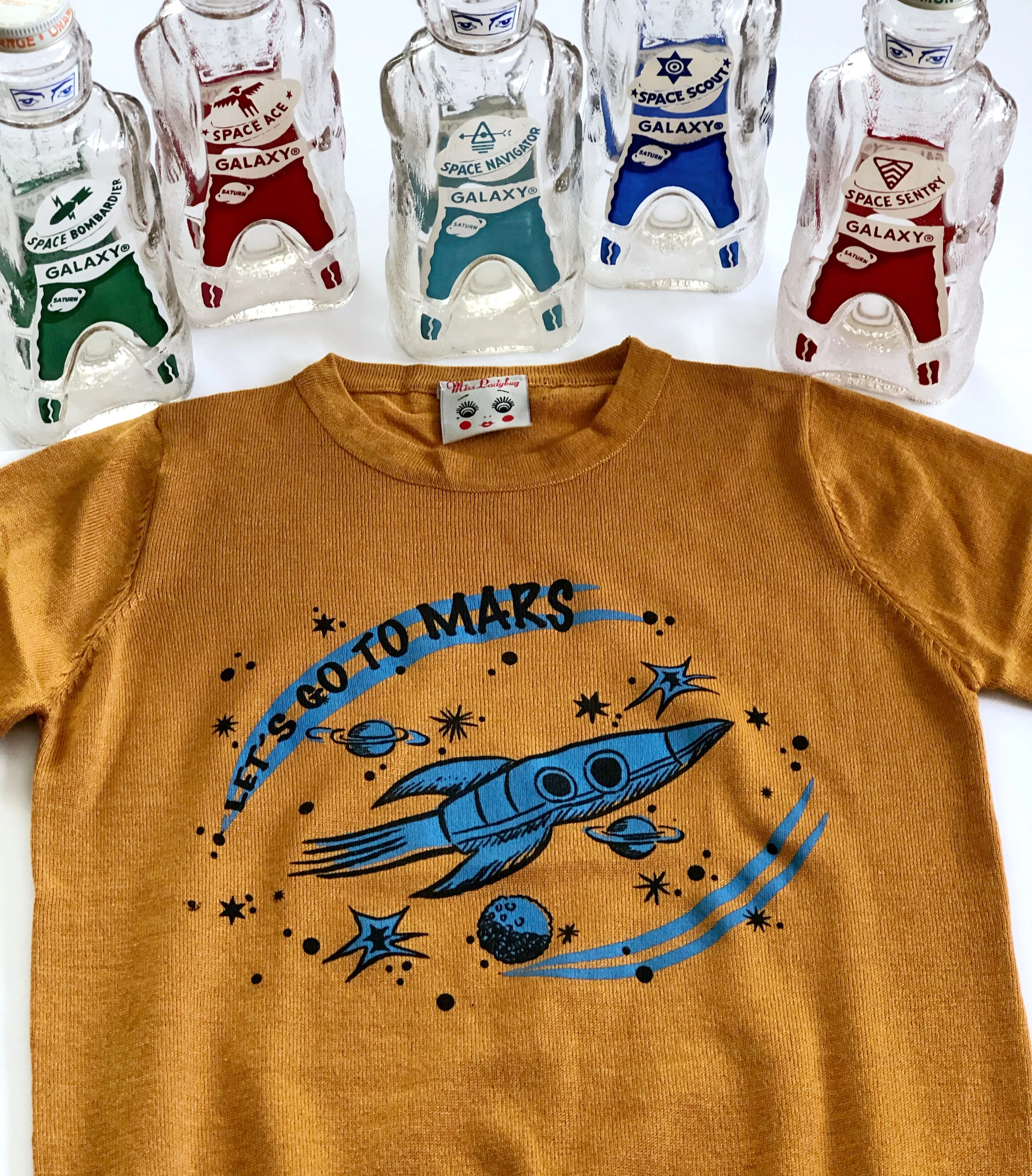 LET'S GO TO MARS HALF SLEEVE SWEATER *MUSTARD