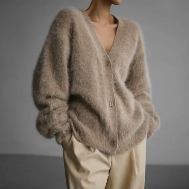 Oversized women's vest made of mohair - soft button closure