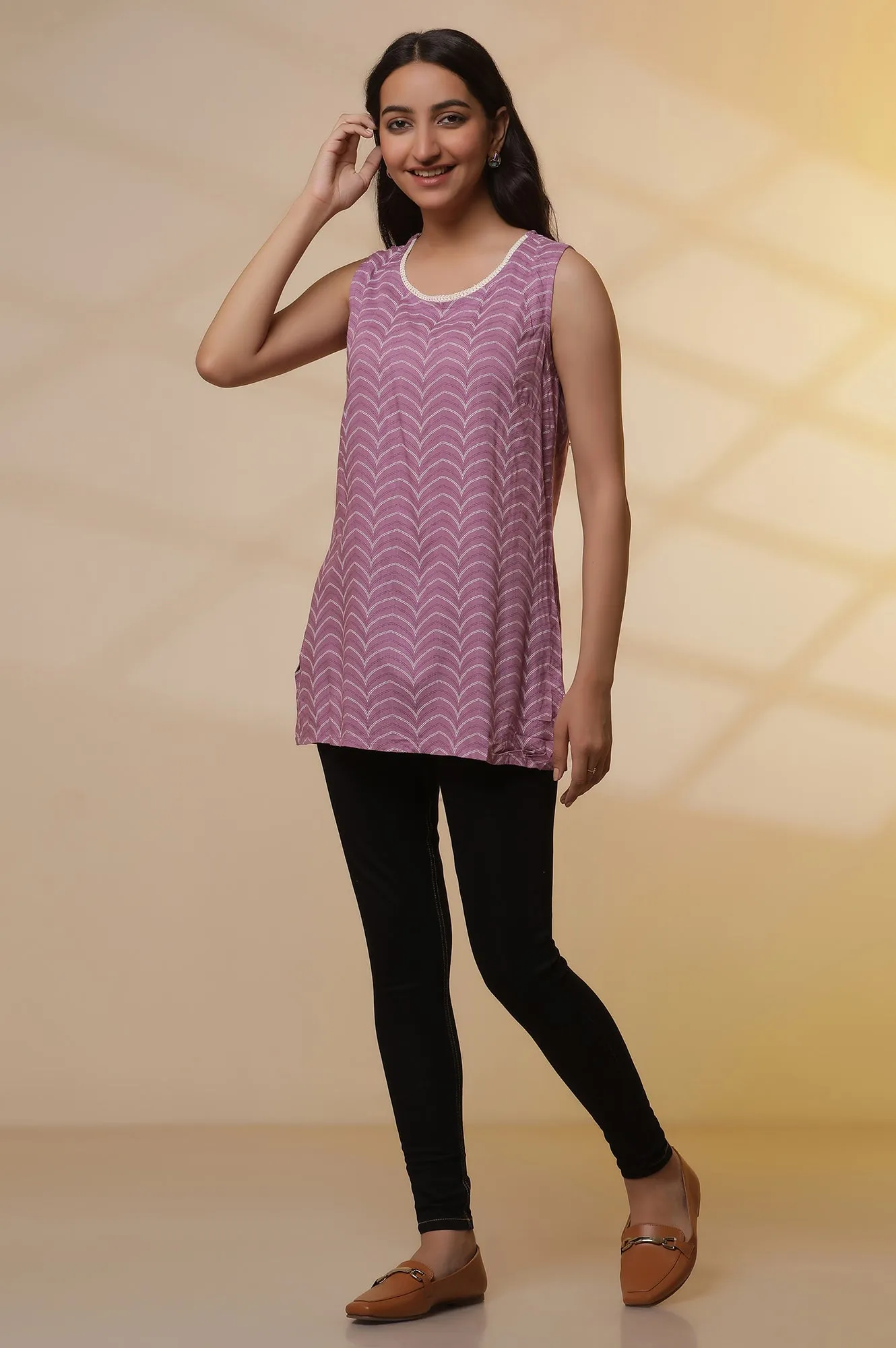 Purple Printed Sleeveless Top and Denim Jeggings Set
