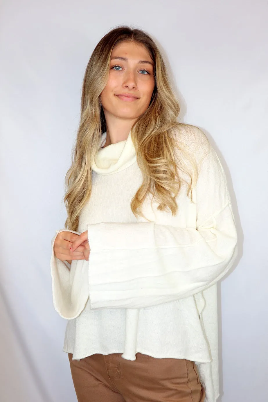 Sally Turtleneck Cream