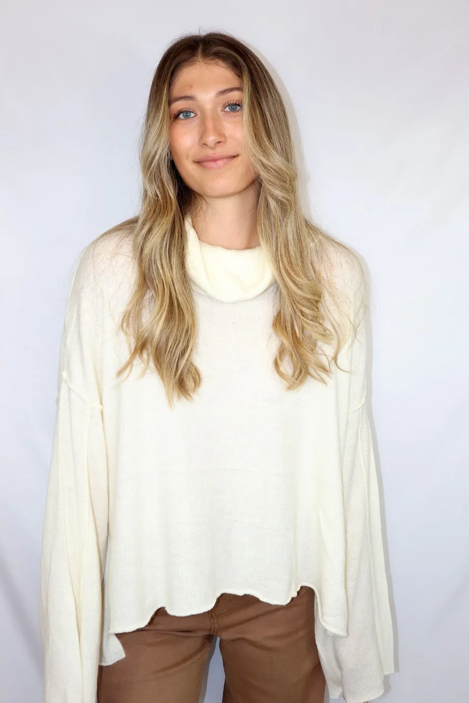 Sally Turtleneck Cream