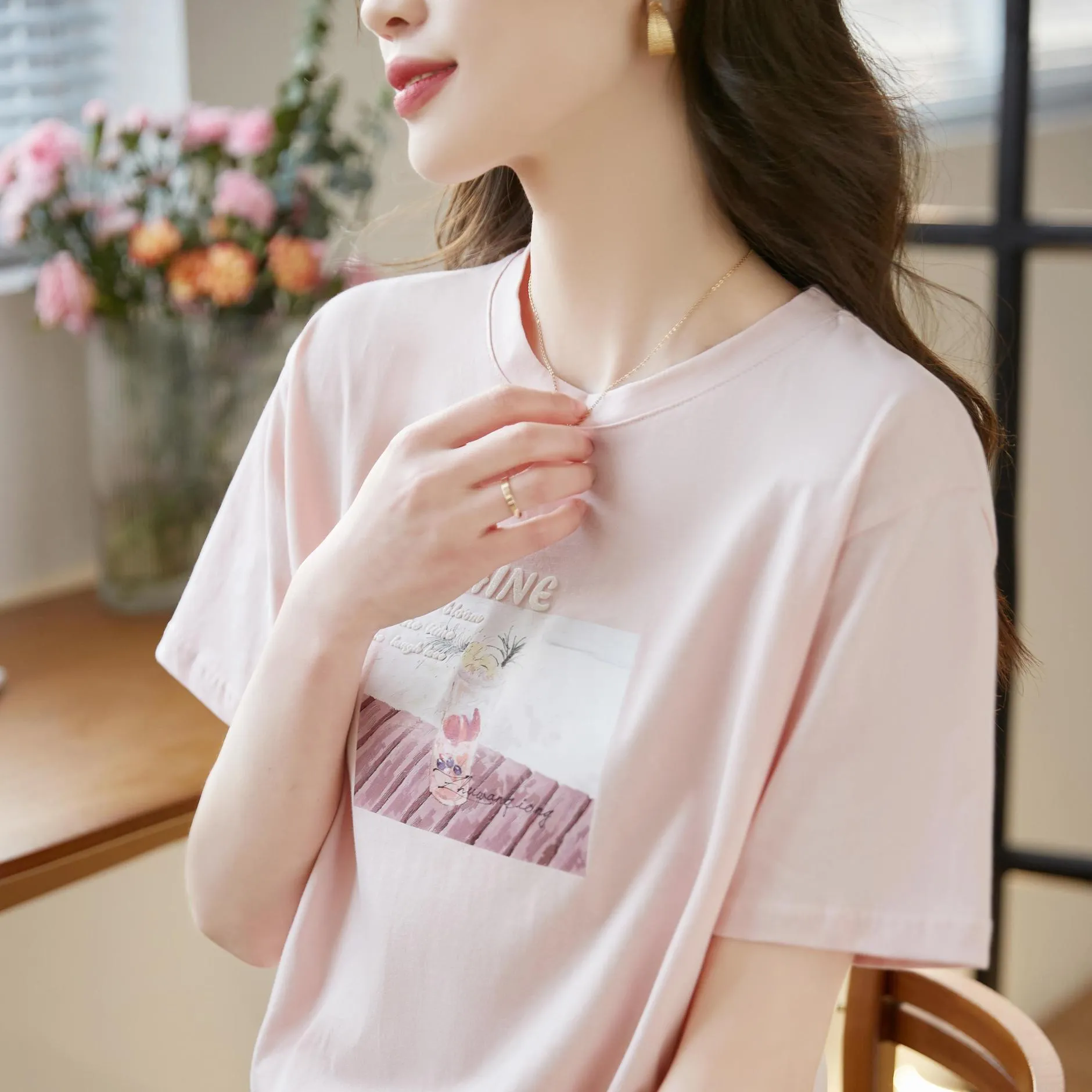 Simplistic Round Neck T-Shirt Featuring Letter Prints in a Relaxed Fit