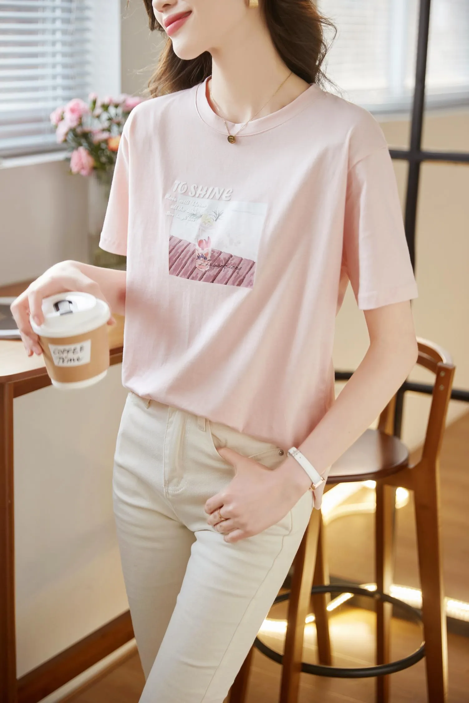 Simplistic Round Neck T-Shirt Featuring Letter Prints in a Relaxed Fit
