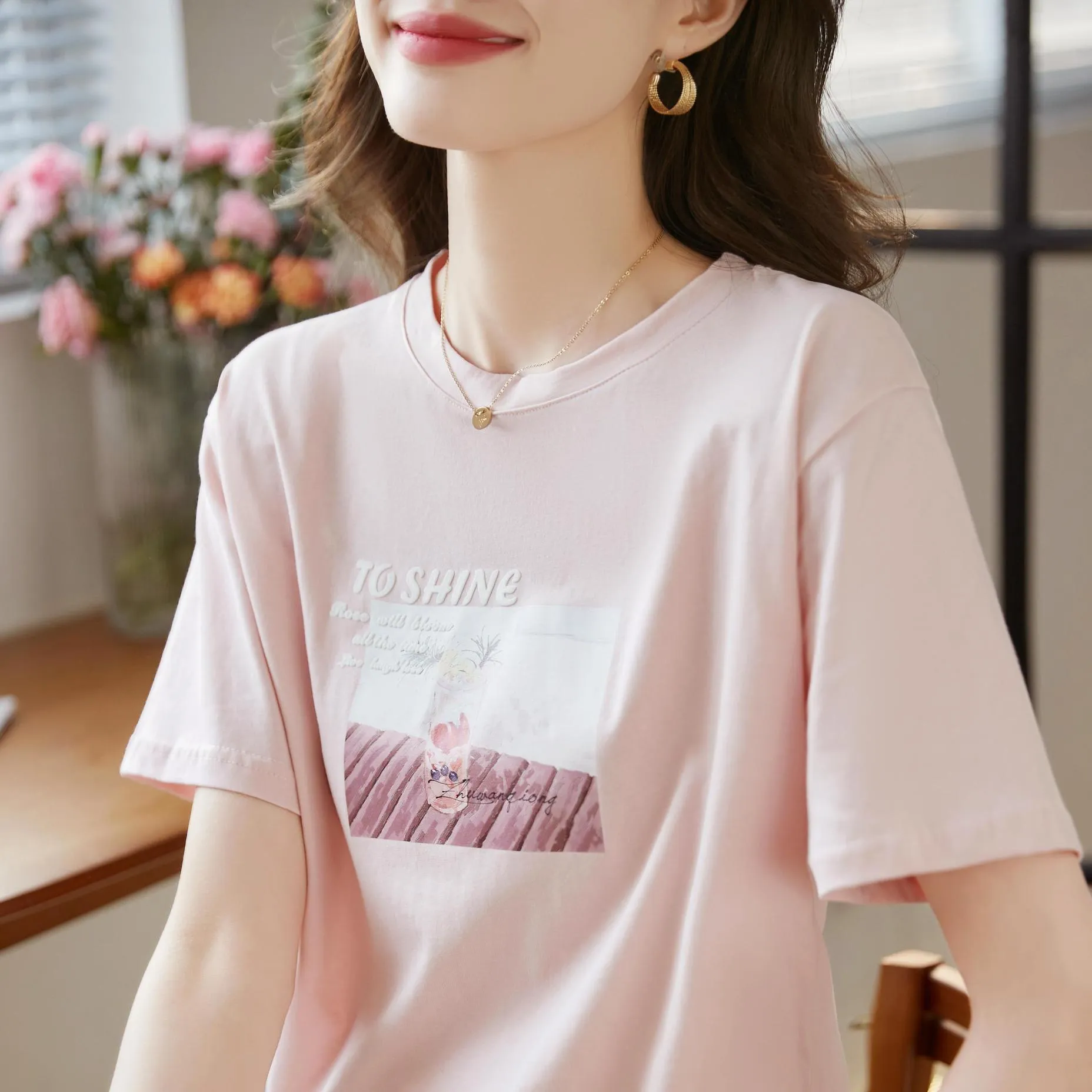 Simplistic Round Neck T-Shirt Featuring Letter Prints in a Relaxed Fit