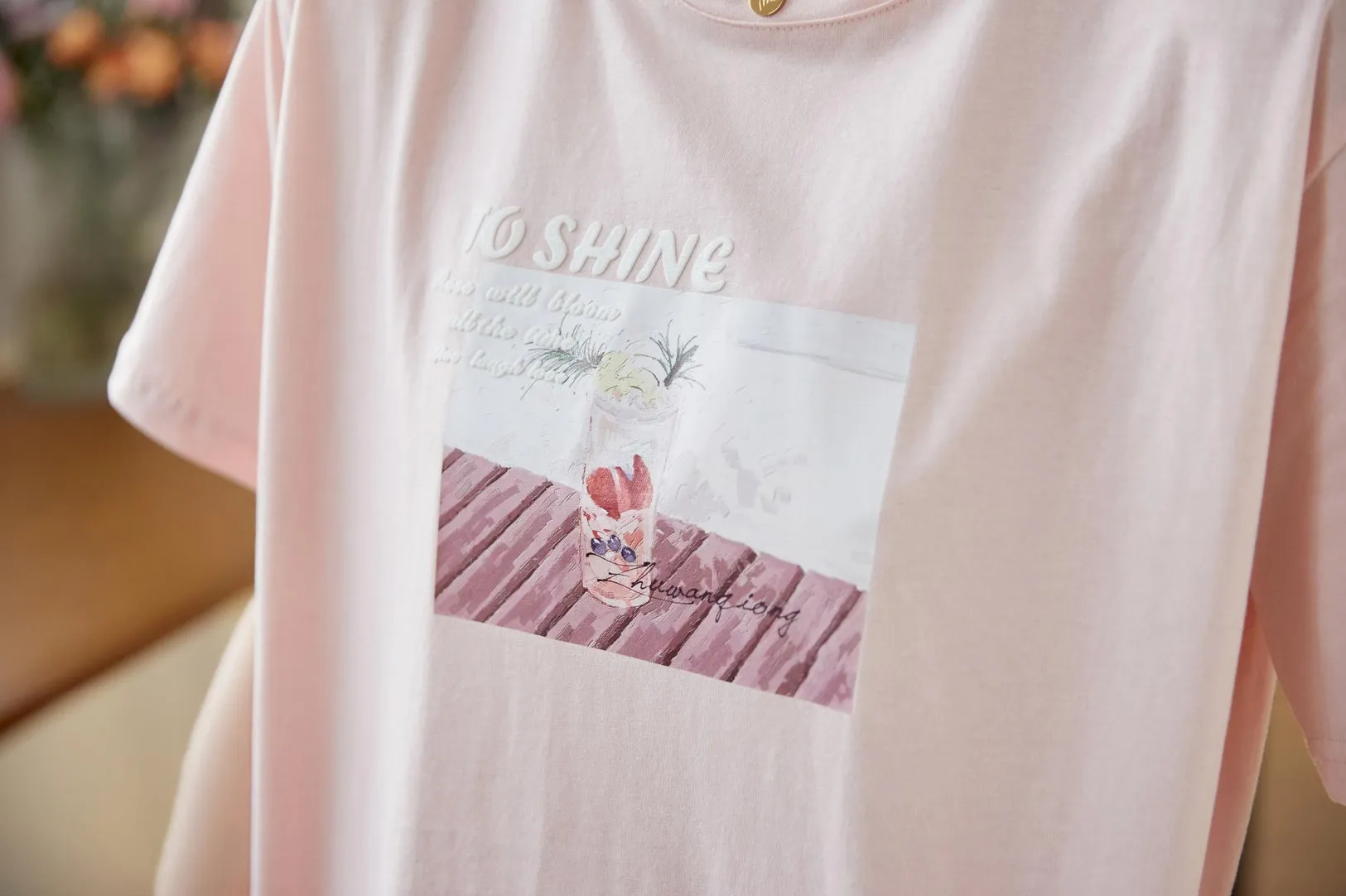 Simplistic Round Neck T-Shirt Featuring Letter Prints in a Relaxed Fit