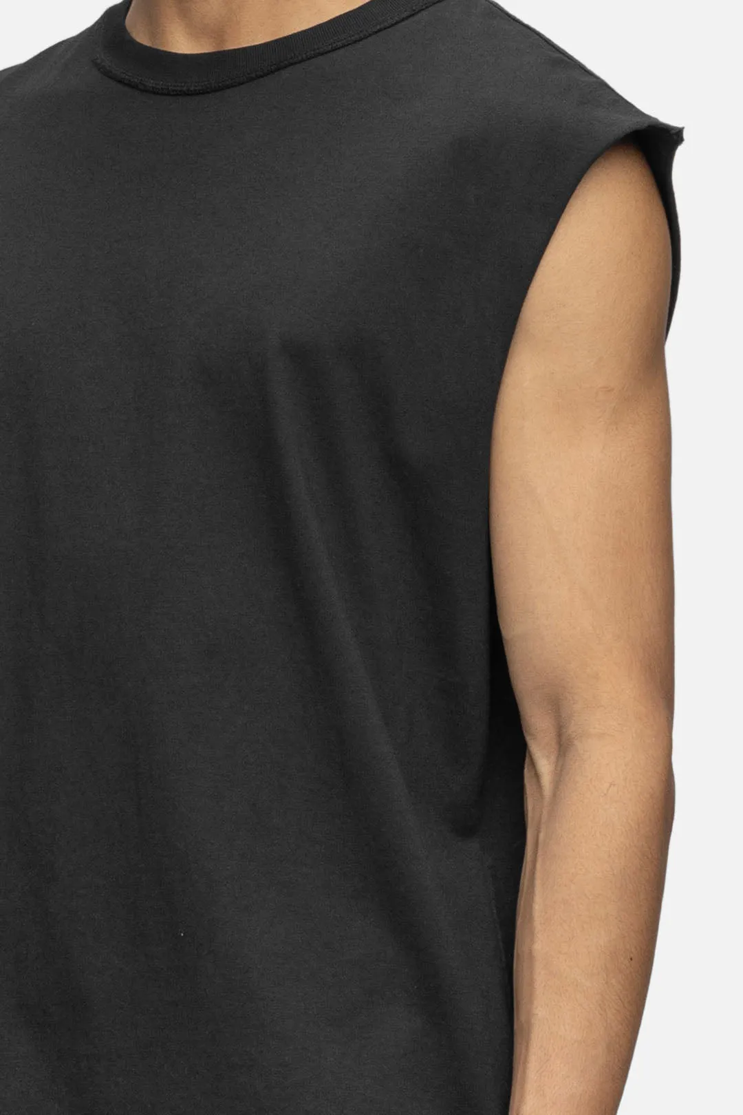 SLEEVELESS T-SHIRT BLACK