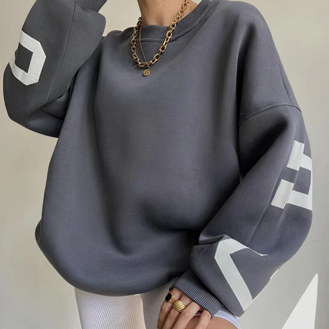 Stylish Evania Women's Jumper for Chilly Weather