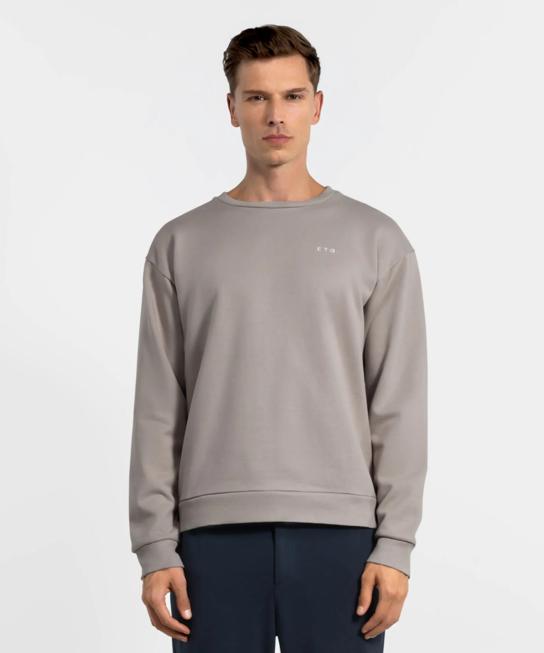 SW 01 Essence Logo Ash Grey