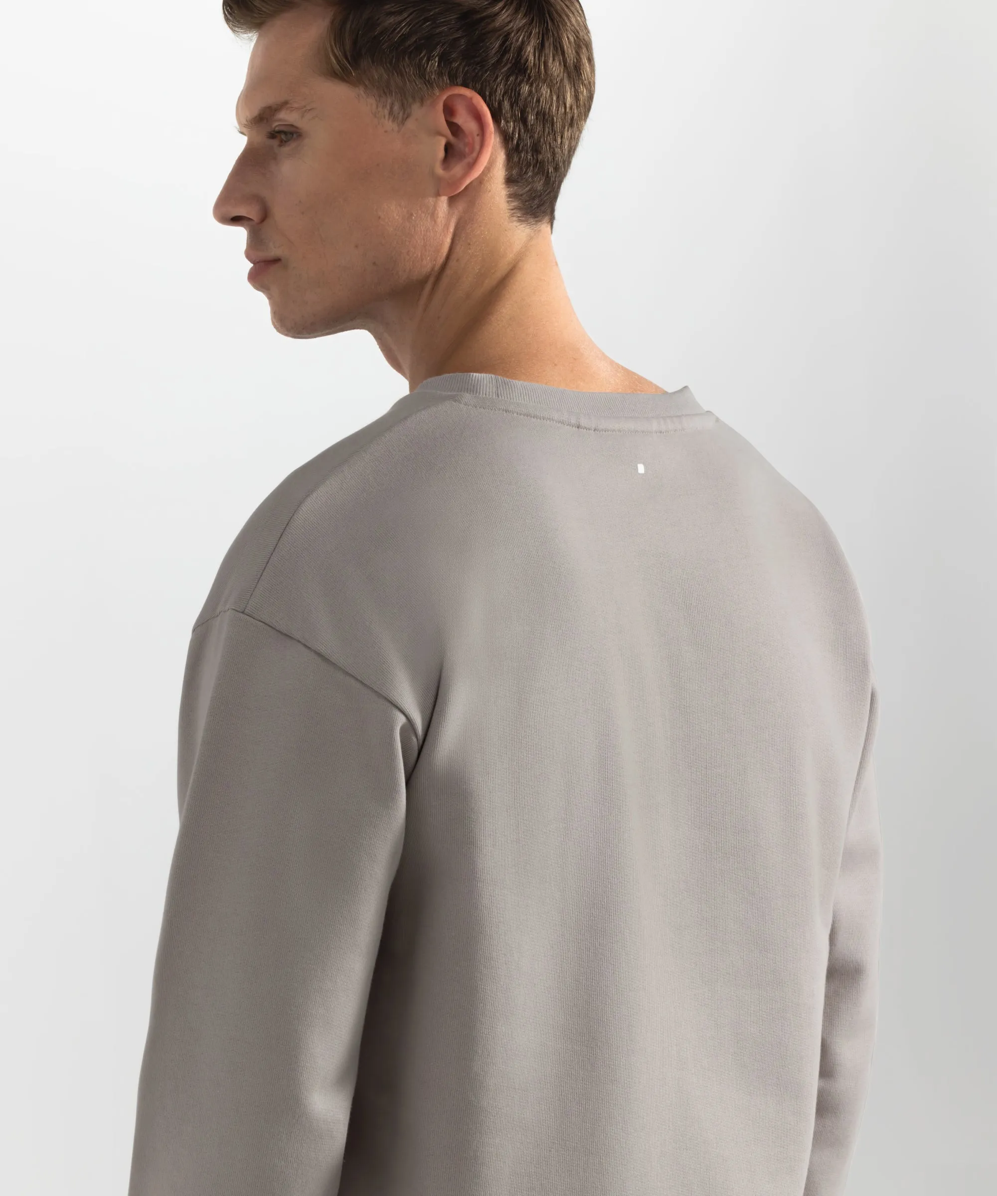SW 01 Essence Logo Ash Grey