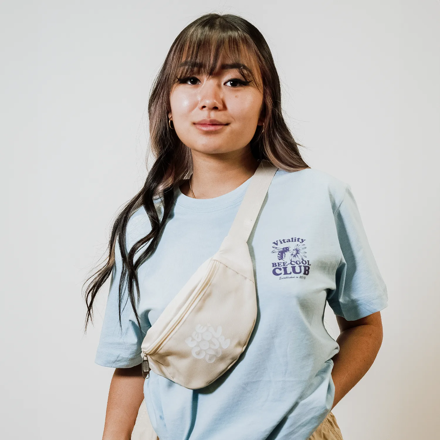 T-shirt Bleu Bee Cool Club