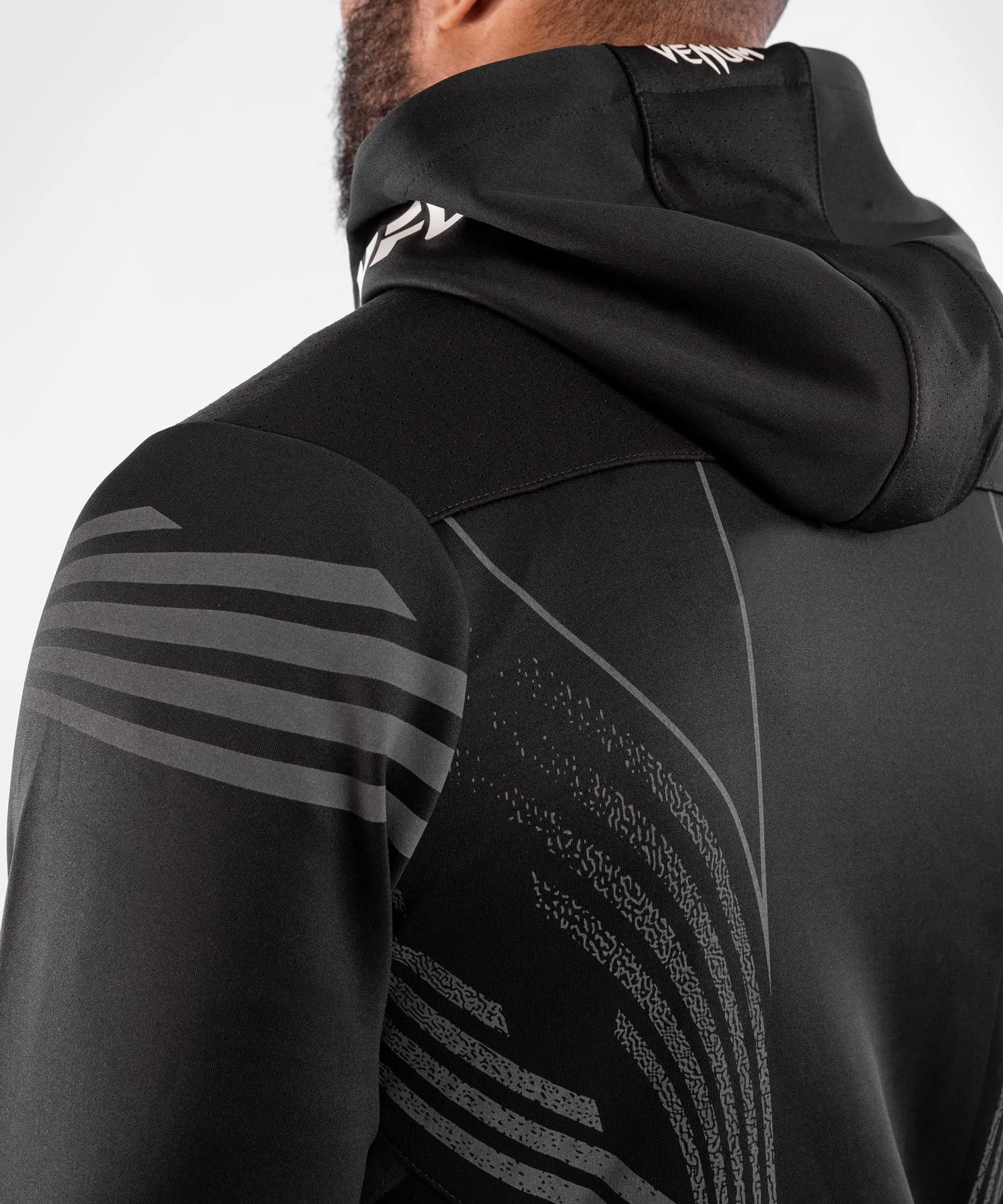 UFC Venum Personalisiert Authentic Fight Night Herren Walkout Hoodie - Schwarz