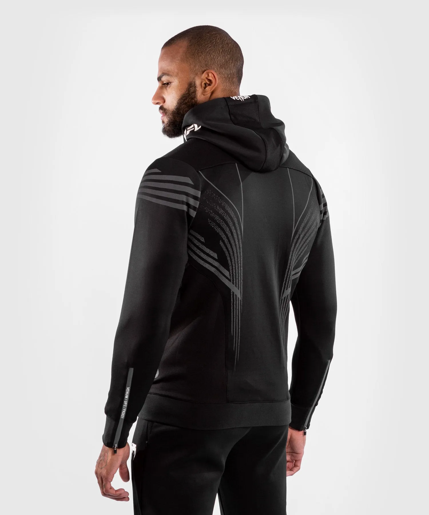 UFC Venum Personalisiert Authentic Fight Night Herren Walkout Hoodie - Schwarz