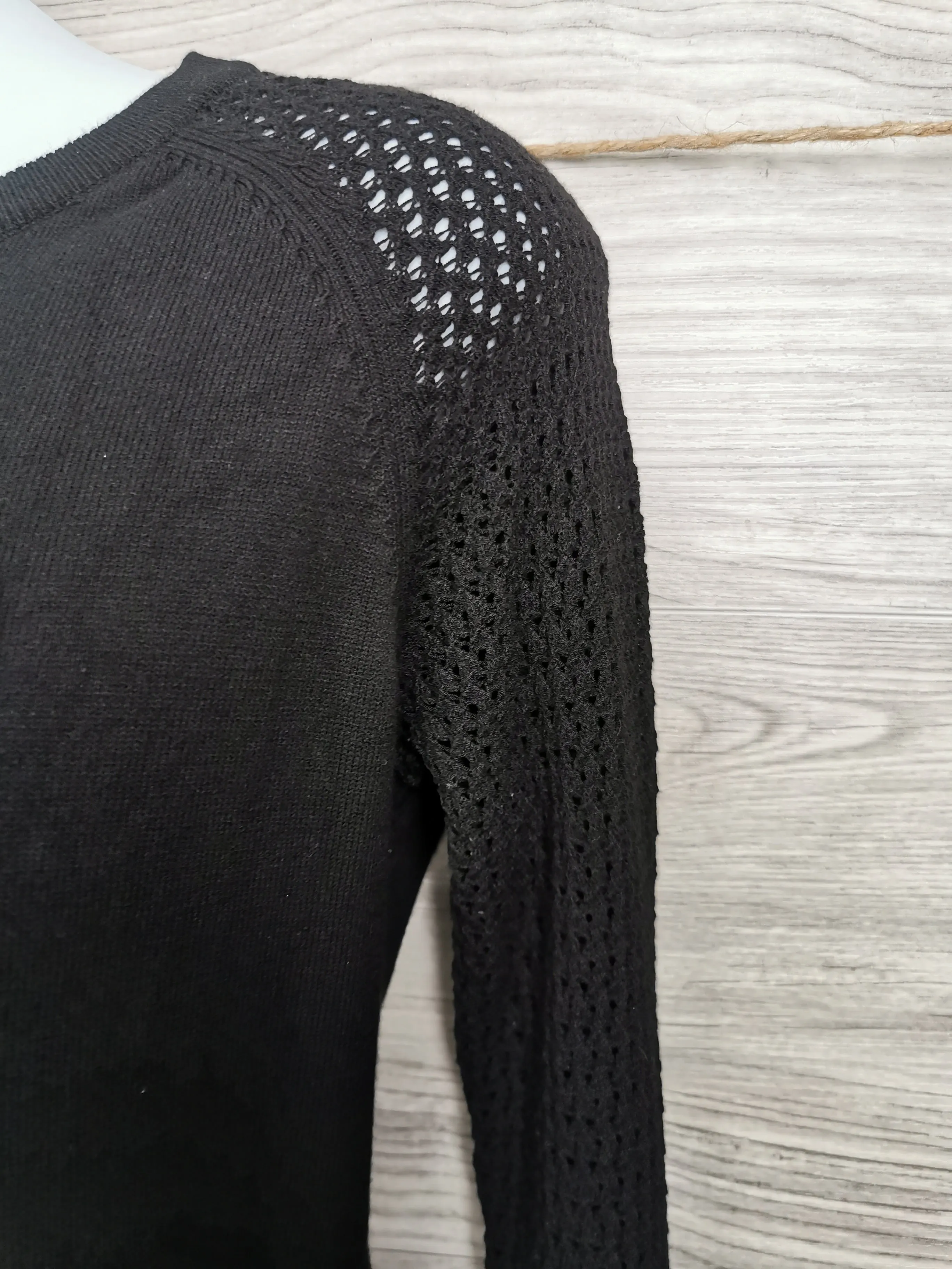 WOMENS SIZE SMALL - H&M MAMA Maternity, Knit Sweater EUC B1
